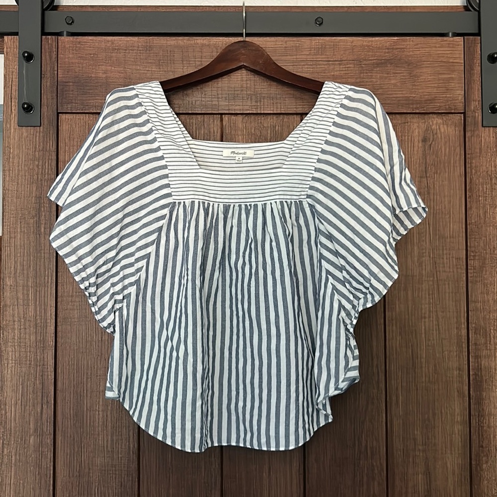 Madewell striped butterfly sleeve blouse in blue and white size medium